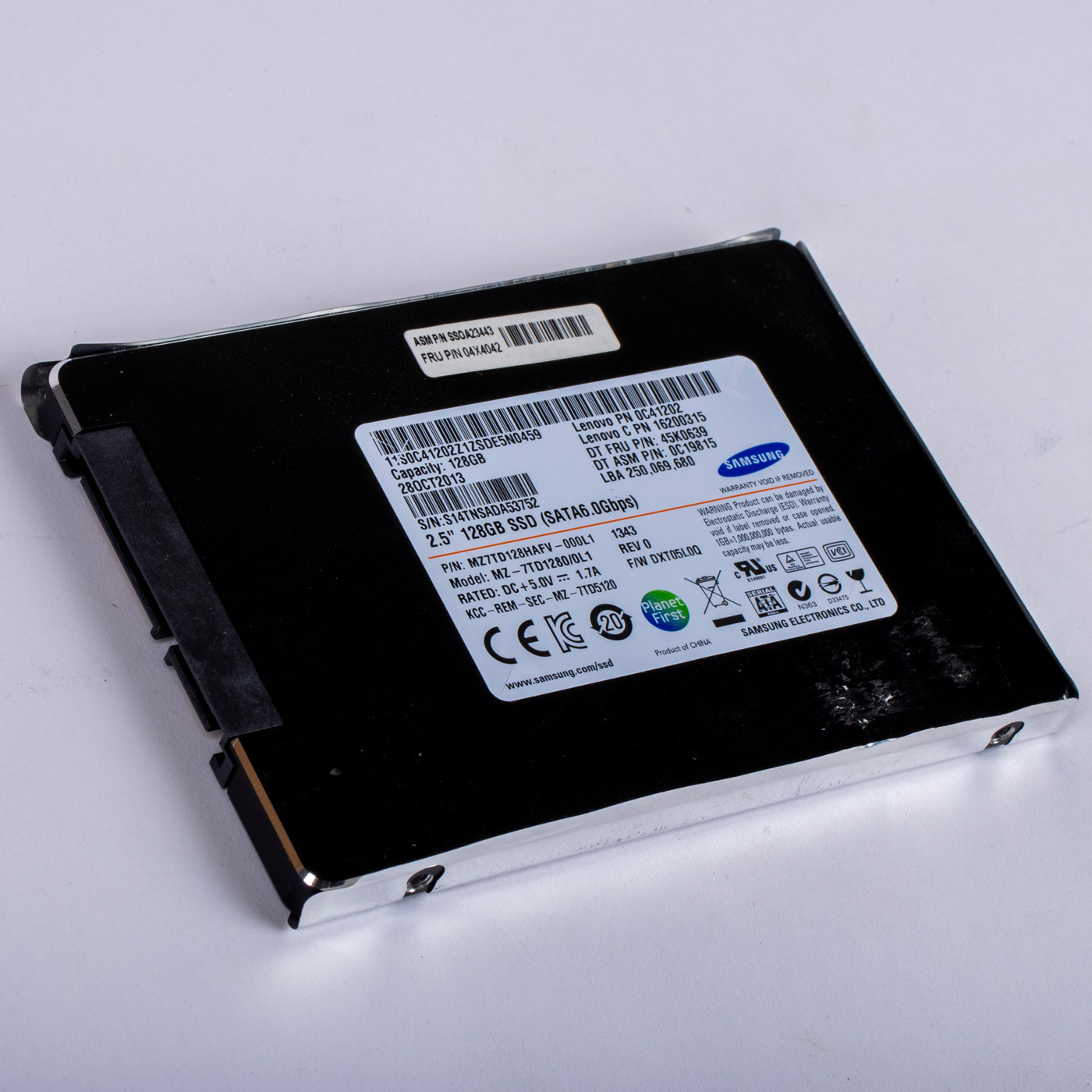SSD 2.5 disc SAMSUNG SATA III 128 GB