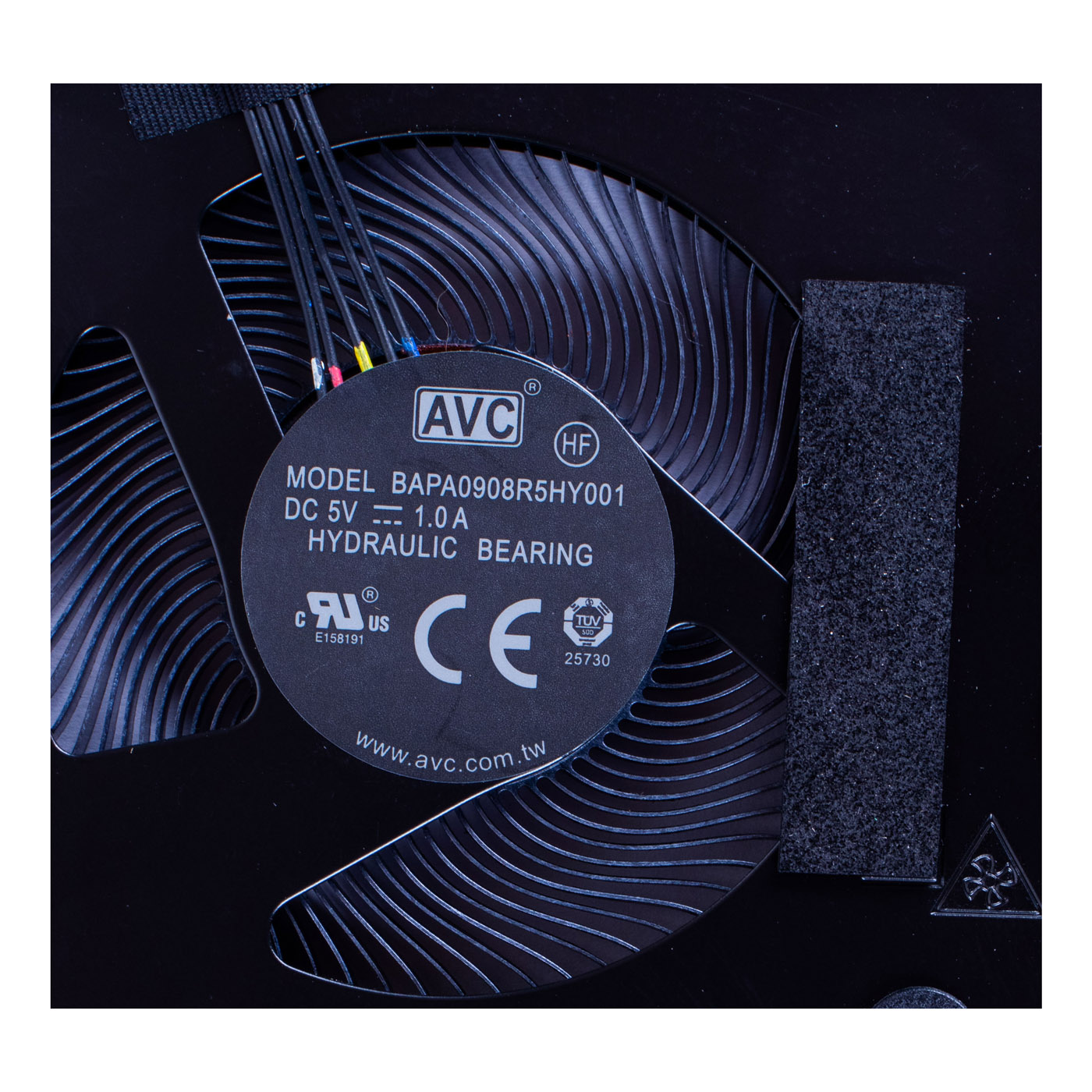 Lenovo ThinkPad T15p P15v 1st gen UMA radiator fan